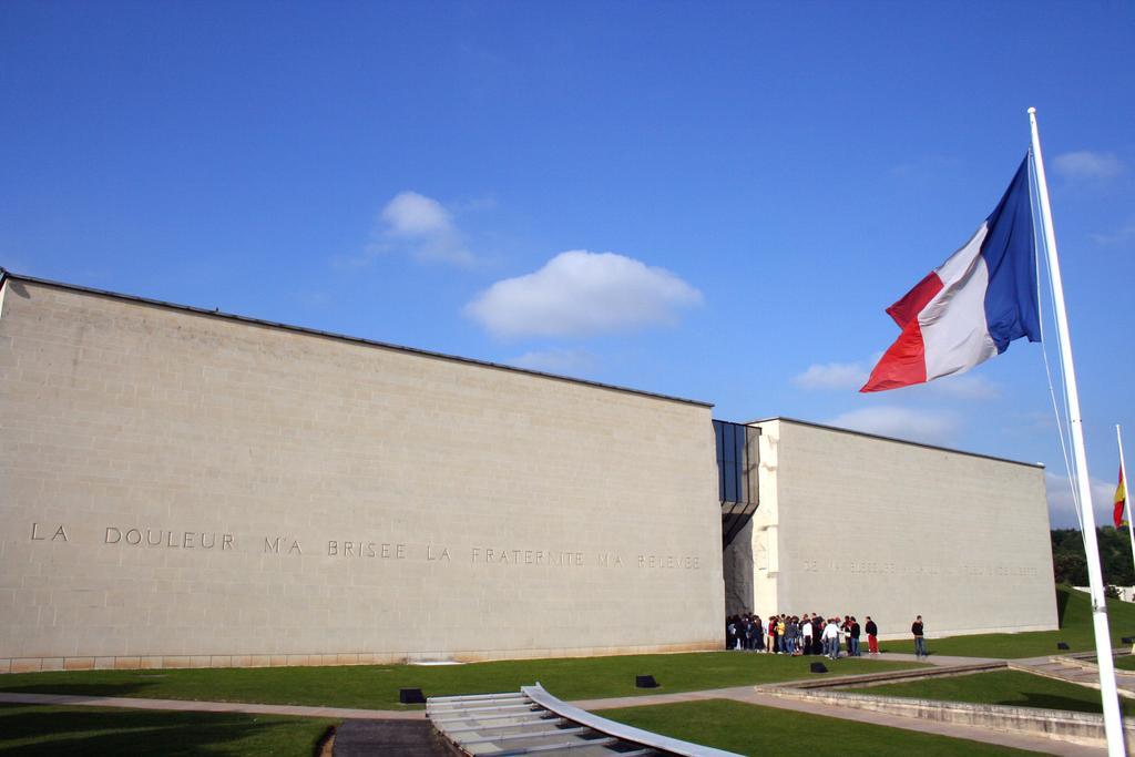 Sphinx Residences - Tempologis Memorial カーン エクステリア 写真